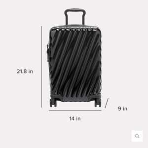 TUMI International Expandable 4 Wheeled Carry-On USED on local trip with cover
